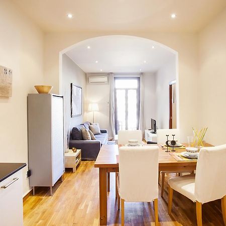 Apartments Barcelona & Home Deco Viladomat ภายนอก รูปภาพ